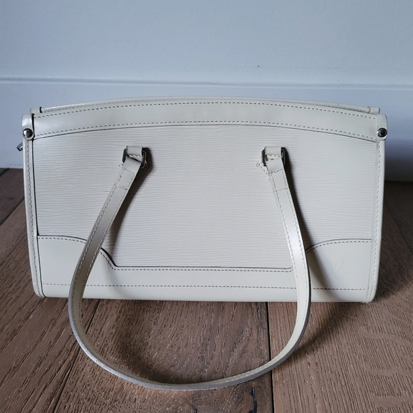 💯 AUTHENTIC 💕 Louis Vuitton Madeleine Epi Ivory - Picture 1 of 9